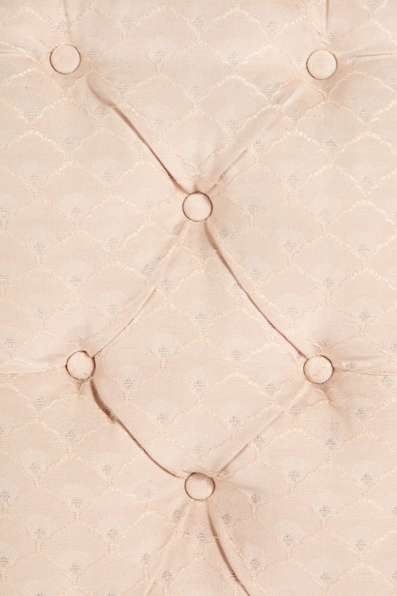 Victorian Carved Walnut Ladies Chair - Image 9